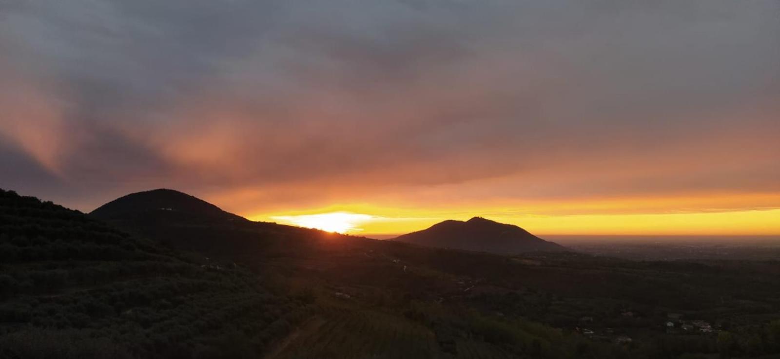 Agriturismo Le Volpi Baone Bagian luar foto
